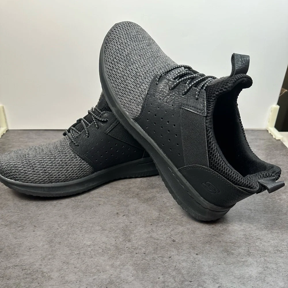 Skechers Men's Classic Fit Delson-Camden/size 10 - Picture 3 of 12